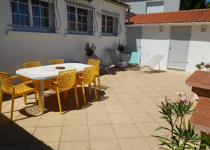 Maison à 100m De La Plage, 6 Pers, équipement Complet, Patio&parking, Proche Centre-ville - Fr-1-476-186 *